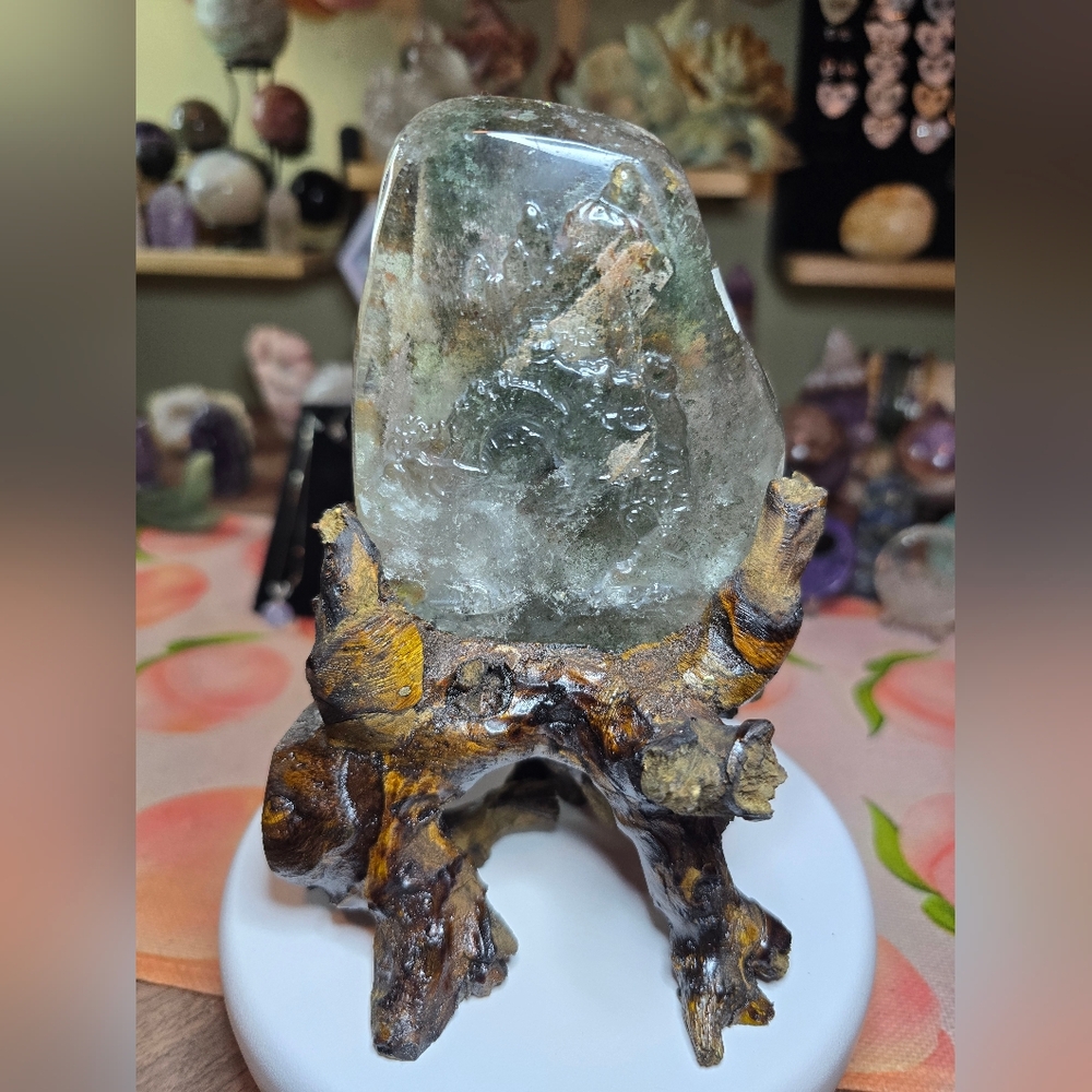 Garden Quartz Crystal Scenery Carving